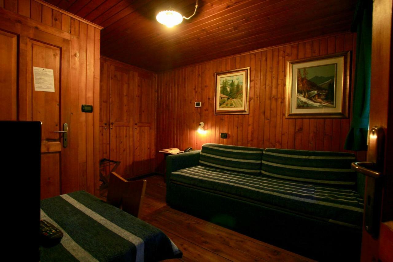 Albergo Villa Anna Maria Champoluc Exterior foto