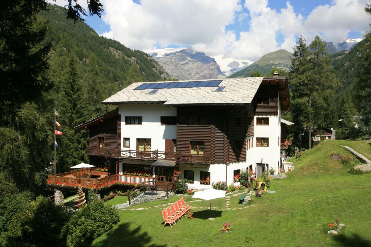 Albergo Villa Anna Maria Champoluc Exterior foto