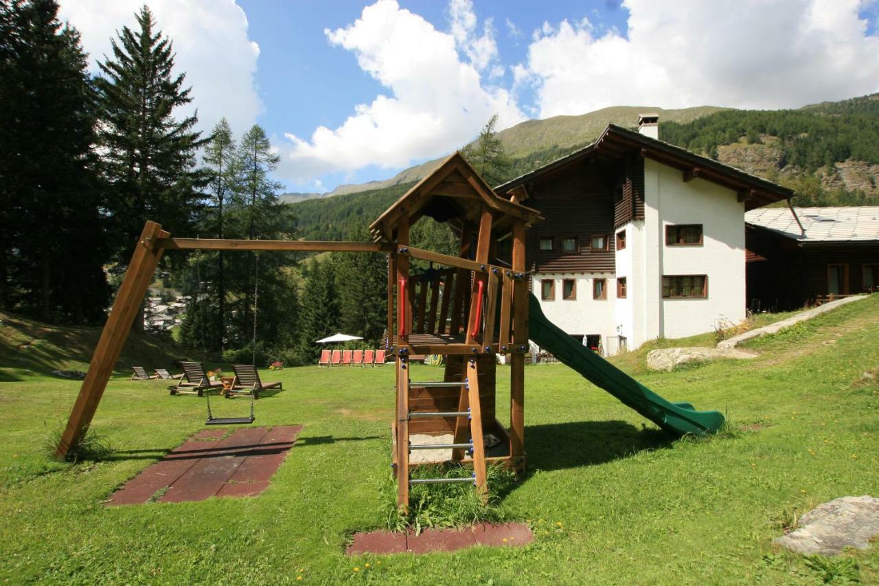 Albergo Villa Anna Maria Champoluc Exterior foto